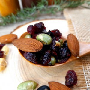 mélange de fruits secs amandes, cranberries, soja