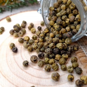 poivre vert déshydraté en grains